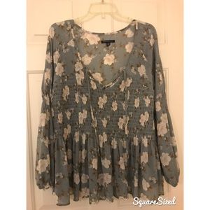 American Eagle floral shirt